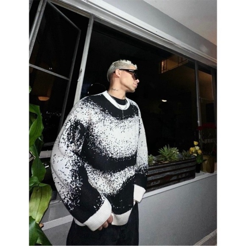 Men's ZARA‎ Pixelated Jacquard Sweater Crewneck Crew Pullover Knit Black Medium
